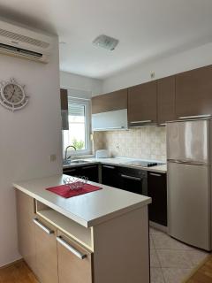 Apartment Bella with free parking - Promajna - 9