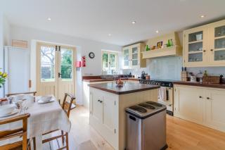Peach Cottage - 2