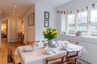 Peach Cottage - 3