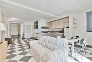 Equilibrium, Terre Marine, Marola - 2