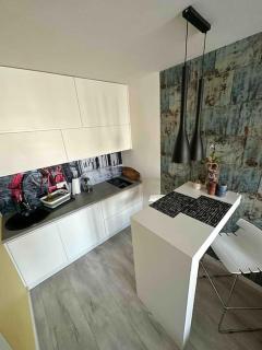 Przestronna i jasna kawalerka z balkonem - 3