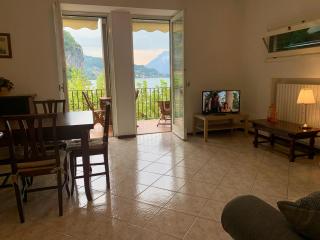 Mamma Ciccia - Lake front apartment, beach and swimming pool - Lierna - 2