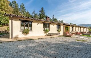 8 Bedroom Pet Friendly Home In Badia Tedalda Ar - 9