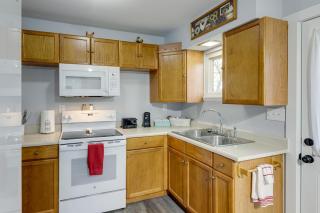 Cozy Kentucky Retreat - Deck, Near Ark Encounter! - Dry Ridge - 2