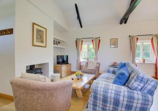 Dockings Cottage - Hindringham - 0