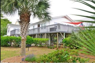 Latitude adjustment, walk to beach - Myrtle Beach - 7
