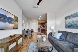 Charming Apartment in Southtown Wifi Pool Gym - San Antonio - 1