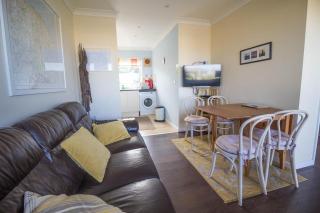 Chalet For Hire At Rainbows End Near A Beautiful Norfolk Beach Ref 31039R - 6