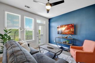 Bright Stylish Studio Near Downtown - San Antonio - 6