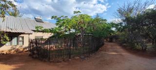 Kalahari Sand Ridge Inn - Quiet Self-catering Eco Lodge Near Victoria Falls, Livingstone - 4