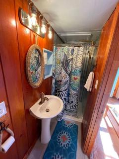 Beach cottage/King BR/walk2beach/Golf Cart option - Myrtle Beach - 4
