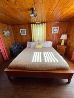 Beach cottage/King BR/walk2beach/Golf Cart option - Myrtle Beach - 2