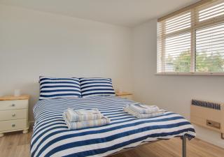 Sailing Club Bungalow - Wolferton - 8