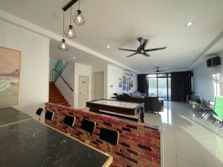 Lux 3BR max 25pax Projector 160inch Netflix Iskandar Puteri near Legoland - 8