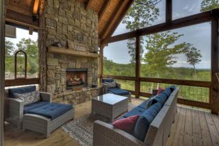 Stay Awhile - large luxury cabin less than 5 minutes from dwntown BR - Blue Ridge - 5