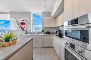 Hyde Beach House Resort - 2BD-2BA Ocean View Luxury Resort - 5 MIN FROM BEACH - 6 GUESTS - 1