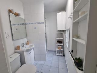 Coquette maison de ville calme avec patio - 1