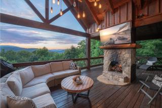 Stunning Cabin w Mtn Views & Brand New Furnishings - Cherry Log - 0