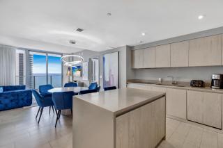HYDE HOUSE - Luxury Waterfront 2BR 2BA Apartment Suite with direct ocean view, roof top pool, resort amenities - Hollywood - 2