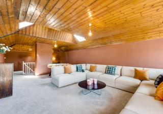 Vere Lodge Garden Wing - - 9