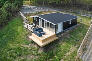 Beautifully Situated Summer House With Sea View - Allinge - 9