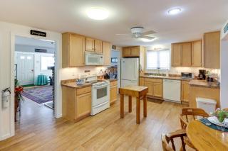 Charming Old Saybrook Home Half-Mi to Sand and Sea! - 4