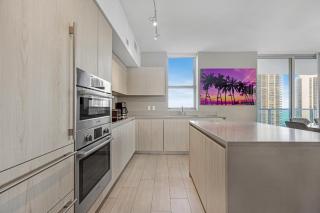 Hyde House - Luxury High Floor 2BR 2BA Apartment Suite with direct ocean view, roof top pool, resort amenities - Hollywood - 2