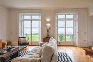 Royal Channel Retreat - Stunning apartment - glorious views - Kent - 0