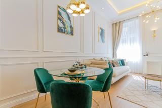 Luxury Apartment - 4