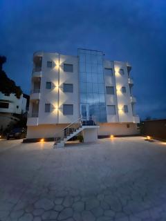 AL Hotel - Vlorë - 0