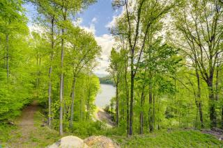 Bryson City Vacation Rental - Hot Tub and Lake Views - Lauada - 9