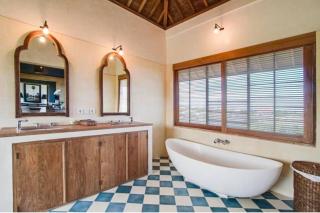 Villa Louwie in Canggu - 5 bedroom with ensuite - 6