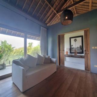 Villa Louwie in Canggu - 5 bedroom with ensuite - 1