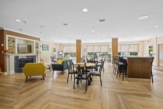 Blue Water Inn & Suites BW Signature Collection - North Topsail Beach - 7