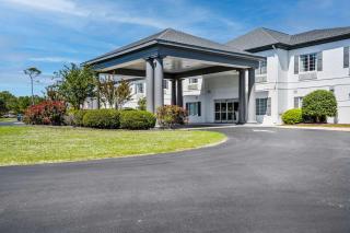 Blue Water Inn & Suites BW Signature Collection - North Topsail Beach - 4