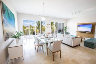 Modern Apartment - Steps to Puntarena Beach Club & Shops - Marina Overlook - Sleeps 10 - Boca de Río Hato - 0