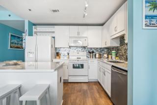 Sea-Renity at Laketown Wharf #1607 by Nautical Properties - Panama City Beach - 4