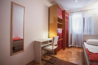 Apartments with WiFi Dugi Rat, Omis - 21251 - 1