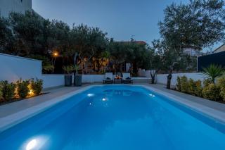 Holiday house with a swimming pool Stari Grad, Hvar - 17911 - Stari Grad - 2