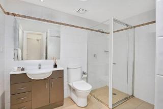 BAR09- 1 bedroom unit In Heart of Cremorne - Sydney - 6