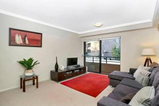 BAR09- 1 bedroom unit In Heart of Cremorne - 2