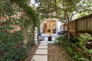 Tranquil Park Side Grand Family Terrace - 9