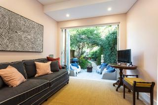 Tranquil Park Side Grand Family Terrace - 8