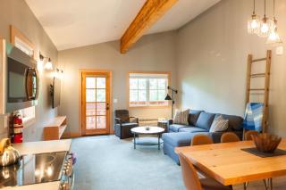 The Suites on Main - 2