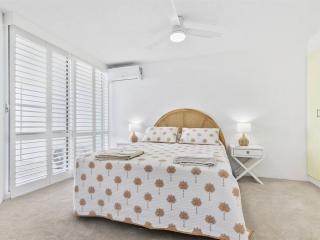 Kawana Beachside Getaway 1 Bedroom Apartment - Buddina - 9