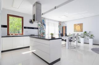 Wonderful Apartment Garden Residence by Noclegi Renters - Cracovia - 1