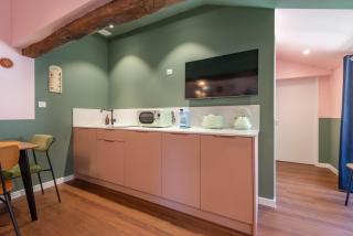 Le vintage . Centre-ville Mâcon . Atypique . Proche gare . Wifi . Climatisation . Confortable . - 2