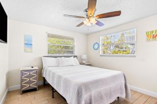 Holmes Beach Bungalow - A - Holmes Beach - 1