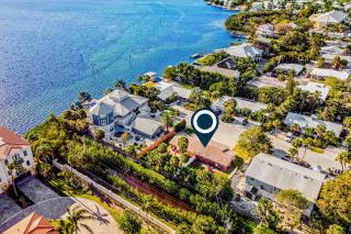 Holmes Beach Bungalow - A - Holmes Beach - 8