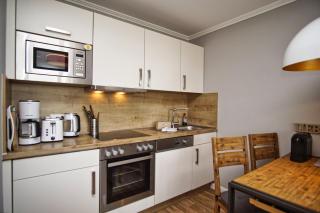 mit Meerblick und Balkon, gratis Nutzung vom AHOI Erlebnisbad und Sauna in Sellin - Meeresblick FeWo 34 - Göhren - 1